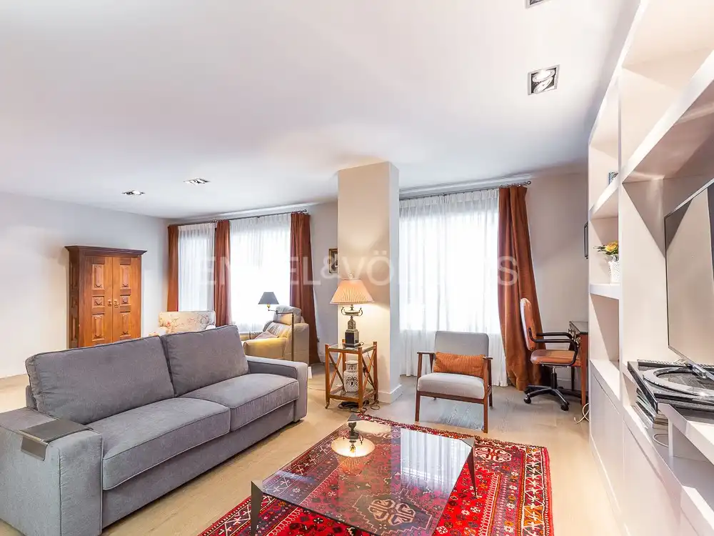 Sala d'estar de Pis de lloguer en Valencia amb Aire condicionat, Calefacció i Parquet