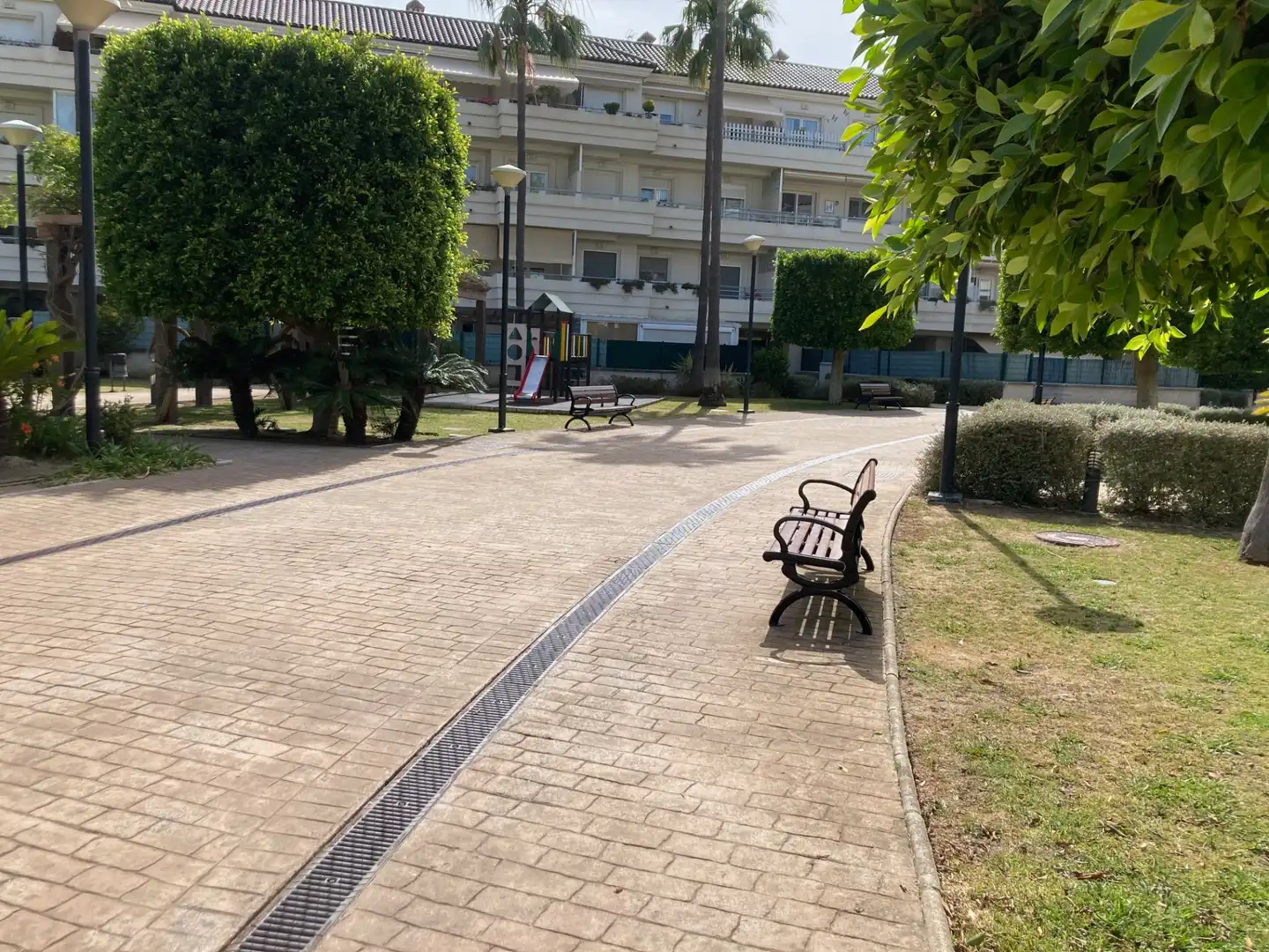 Außenansicht von Wohnung zum Verkauf in Los Barrios mit Terrasse und Gemeinschaftspool