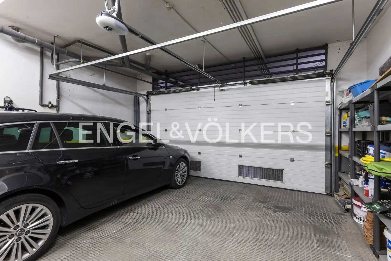 Parking de Casa o chalet en venta en Getafe con Aire acondicionado, Calefacción y Jardín privado