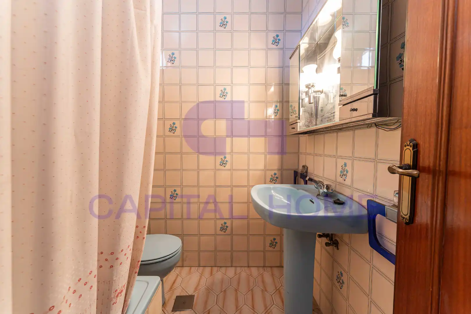 Baño de Piso en venta en Navalcarnero con Trastero, Balcón y Alarma