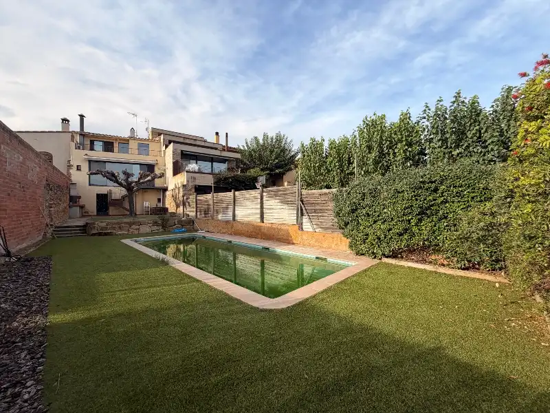 House with terrace for sale in Avinguda Costa Brava