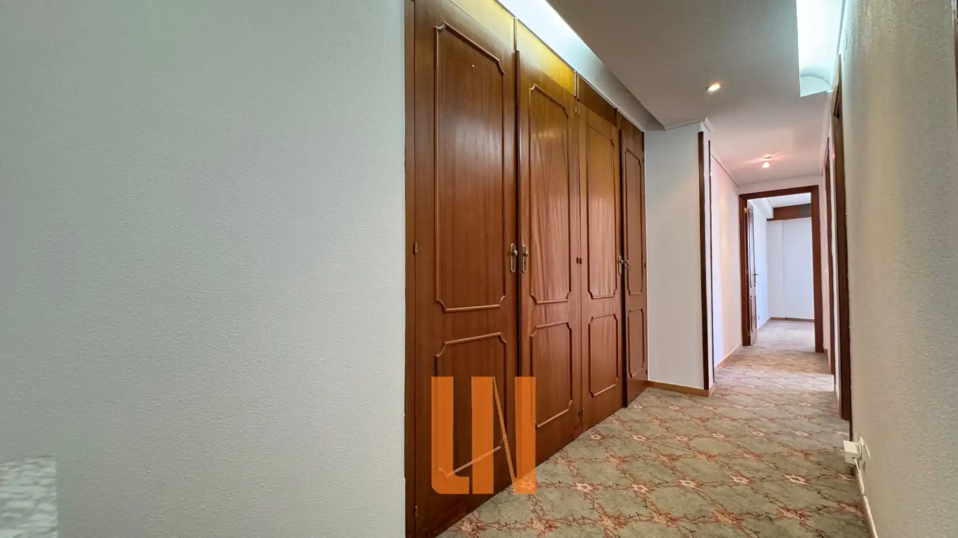 Piso en venta en A Coruña Capital  con Calefacción, Parquet y Trastero
