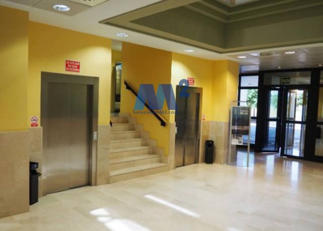 Oficina en Alquiler en Ciudad 10