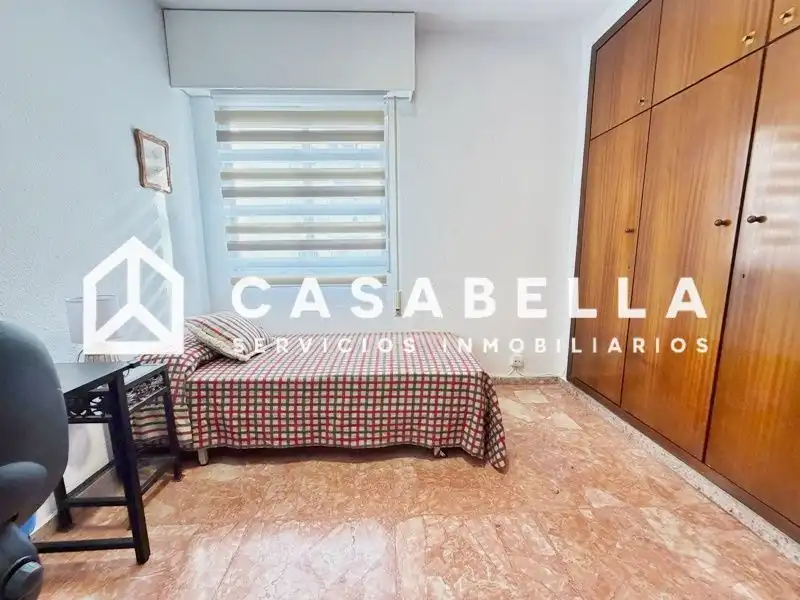 Schlafzimmer von Wohnung zur Miete in Valencia mit Klimaanlage, Heizung und Terrasse