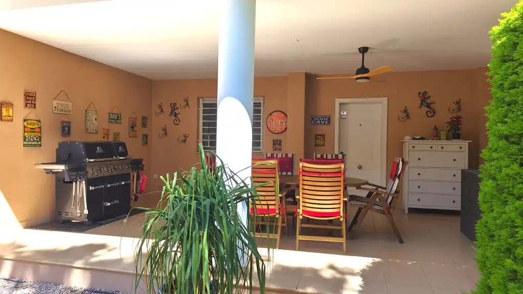 Terrasse von Wohnungen zum Verkauf in Dénia mit Klimaanlage, Heizung und Privatgarten