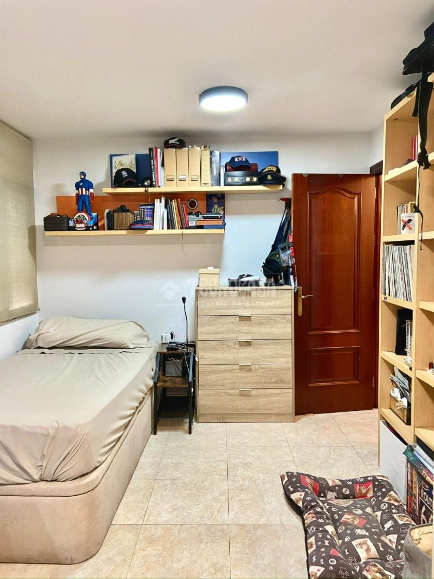 Bedroom of Flat for sale in  Sevilla Capital  with Air Conditioner and Terrace