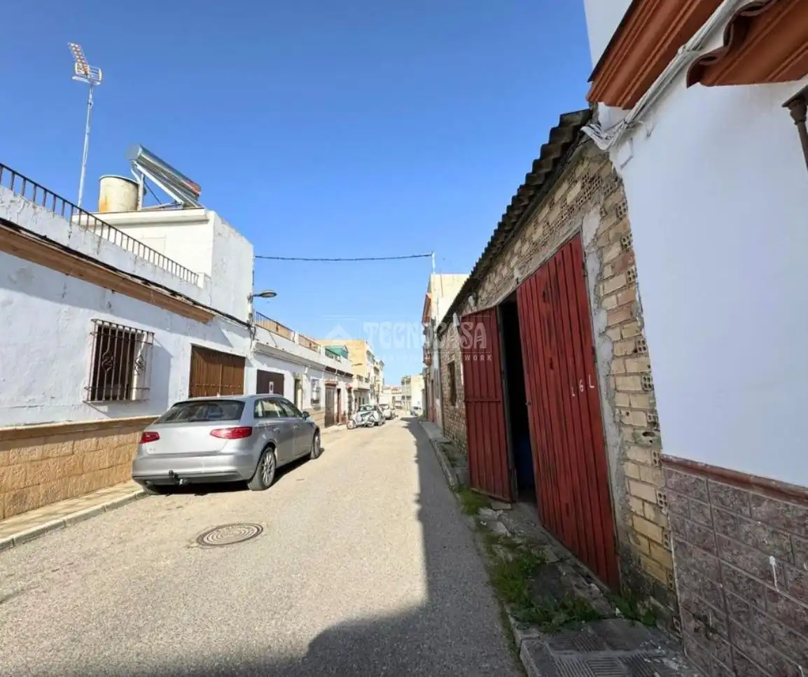 Außenansicht von Garage zum Verkauf in Las Cabezas de San Juan