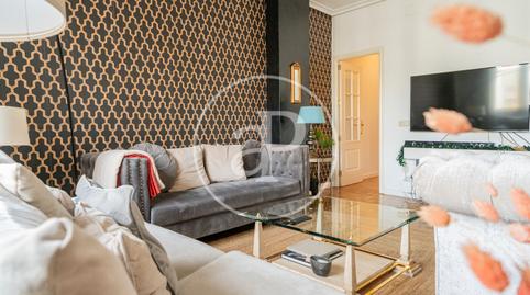 Foto 5 de Piso en venta en Castillejos - Cuzco,  Madrid Capital