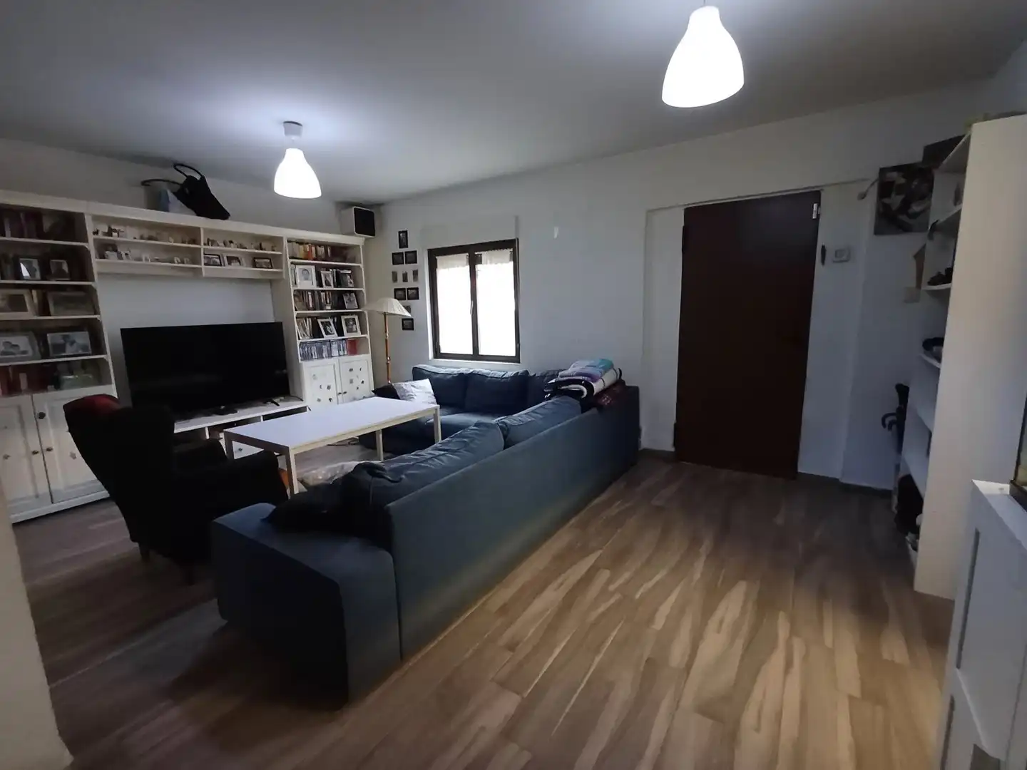 Sala d'estar de Casa o xalet en venda en Siero amb Calefacció, Traster i Piscina