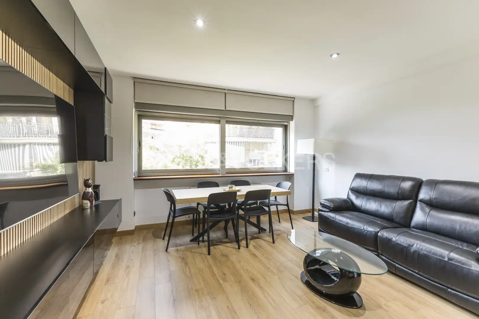 Living room of Flat for rent in Madrid  with Air Conditioner, Heating and Swimming Pool
