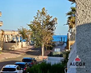 Vista exterior de Casa adosada en venda en Oropesa del Mar / Orpesa amb Terrassa i Balcó