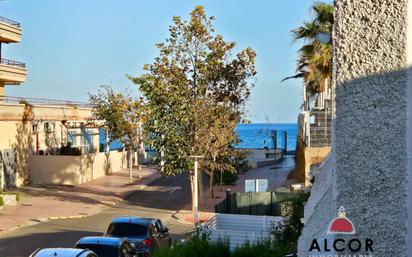 Exterior view of Single-family semi-detached for sale in Oropesa del Mar / Orpesa  with Terrace and Balcony