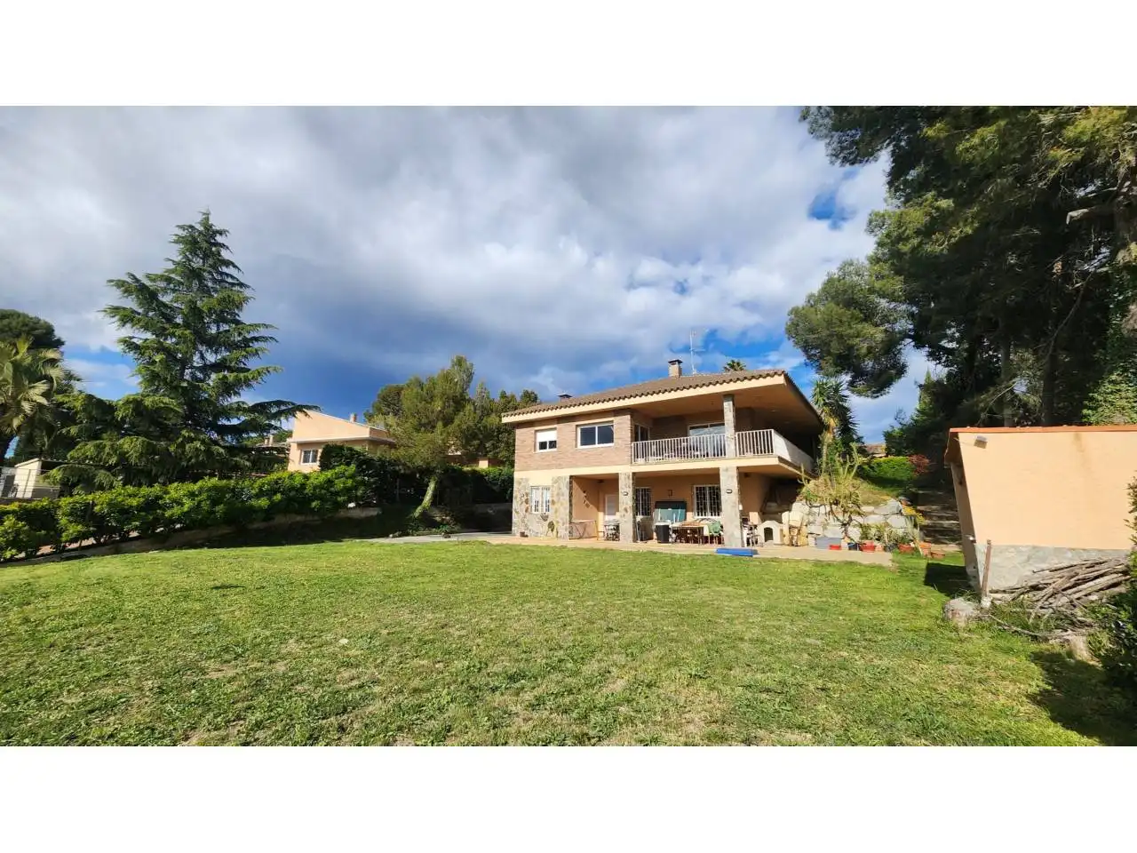 Garden of Houses for sale in Sabadell  with Air Conditioner, Heating and Private garden