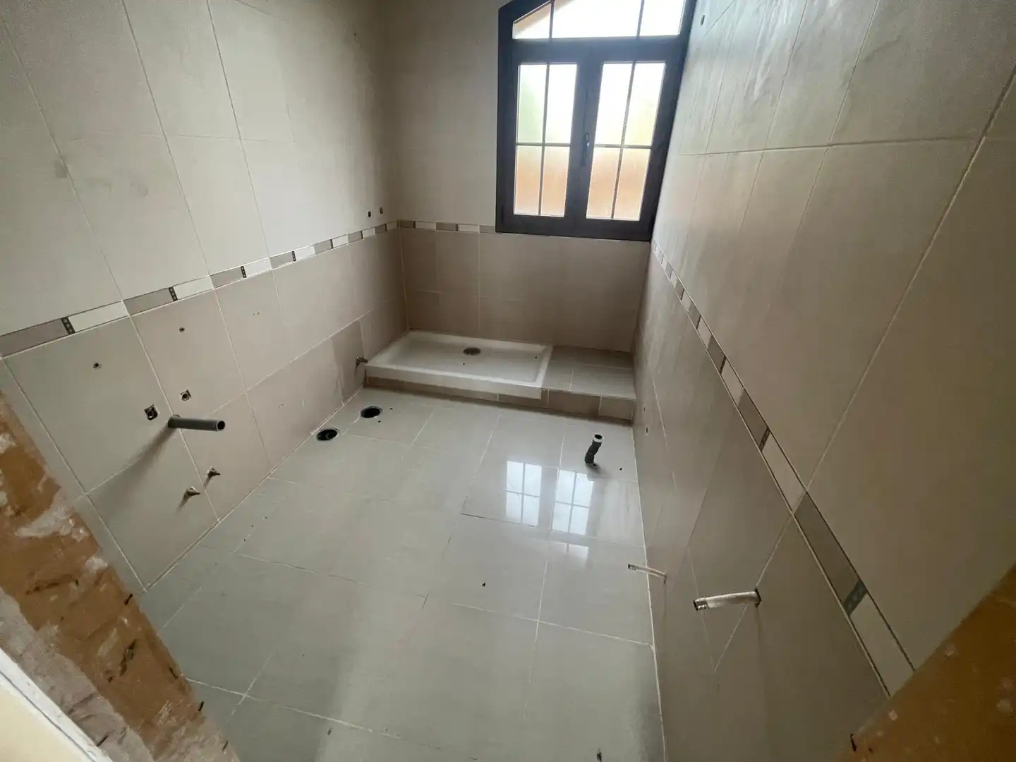 Bany de Casa o xalet en venda en Espinosa de Henares amb Calefacció, Jardí privat i Terrassa