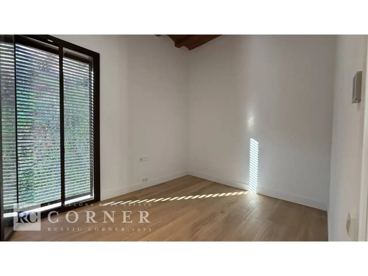 Habitación de Piso en venta en Barcelona con Aire acondicionado, Parquet y Terraza