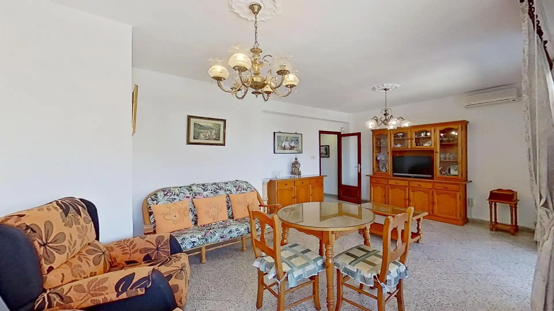 Sala d'estar de Pis en venda en Motril amb Balcó i Alarma