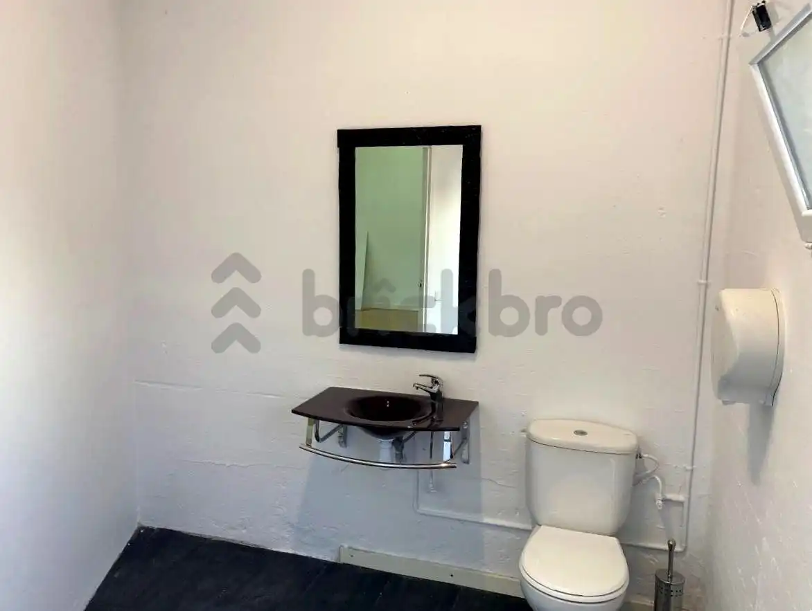 Local comercial en alquiler en Francesc Pujols, imagen 10