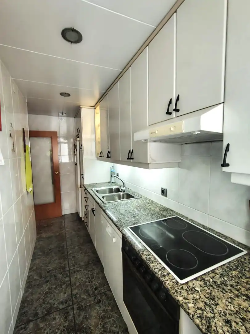 Kitchen of Flat for sale in Santa Coloma de Gramenet  with Air Conditioner, Balcony and Alarm