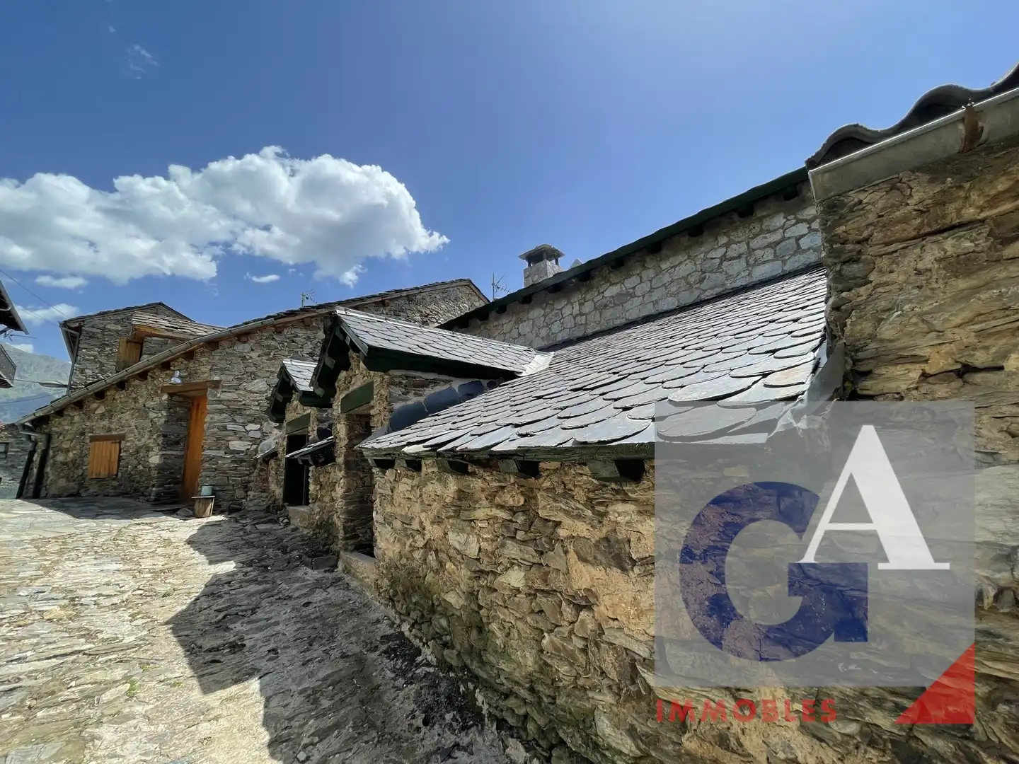 Vista exterior de Casa adosada en venta en Queralbs con Amueblado