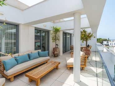 Penthouse with lift for sale in Elviria - Cabopino