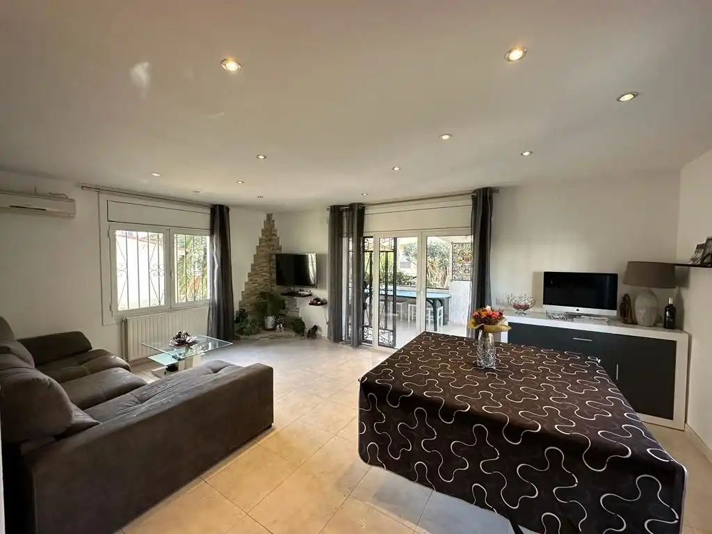 Casa con terraza en venta en Muga - Gran Reserva - Badia, imagen 11