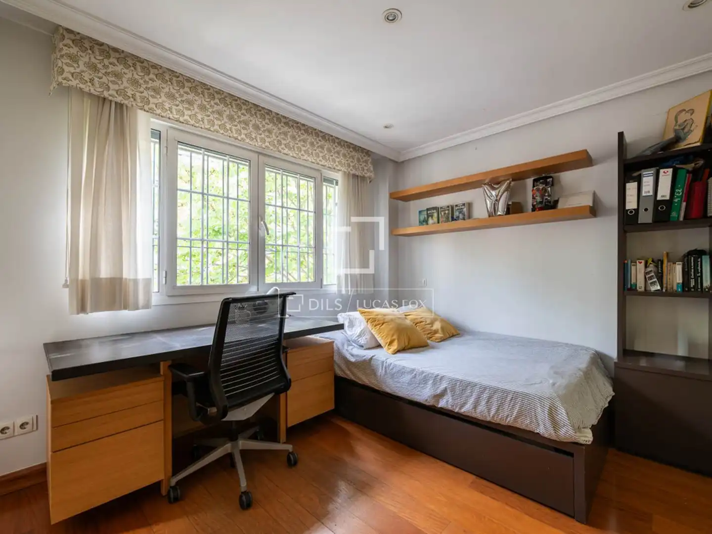 Habitación de Casa o chalet en venta en Madrid con Aire acondicionado, Calefacción y Jardín privado