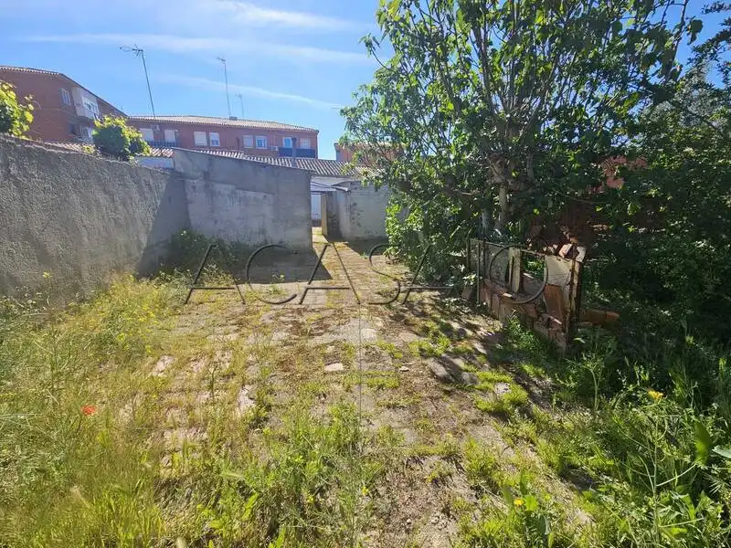Casa adosada en venta en Cobeja