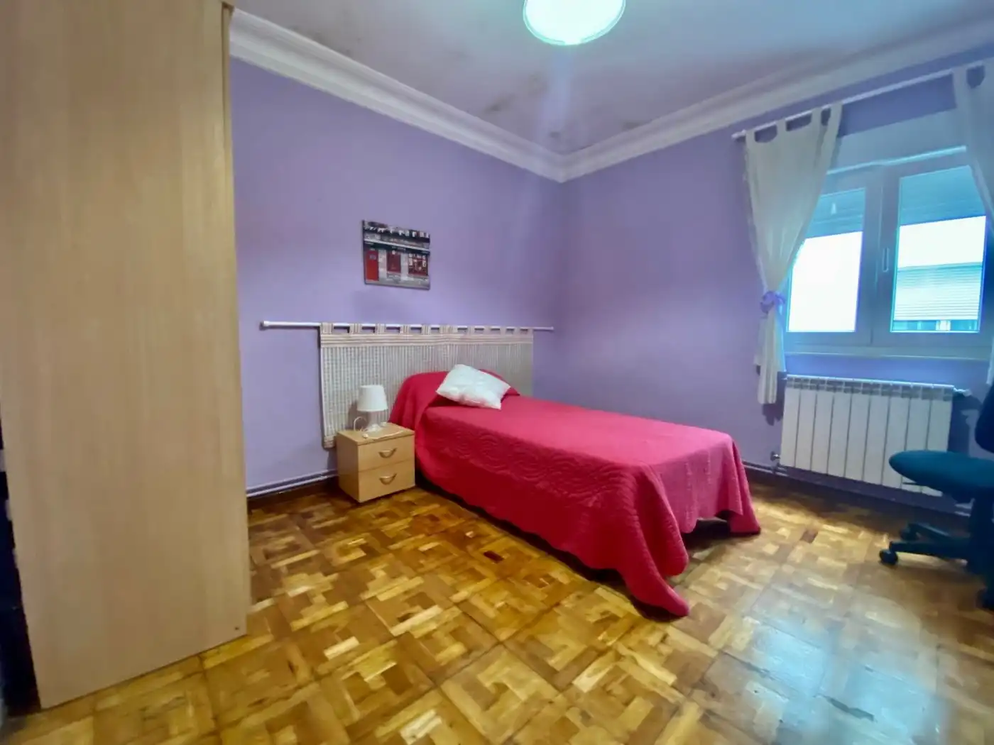 Dormitori de Pis de lloguer en Santander amb Calefacció, Parquet i Moblat