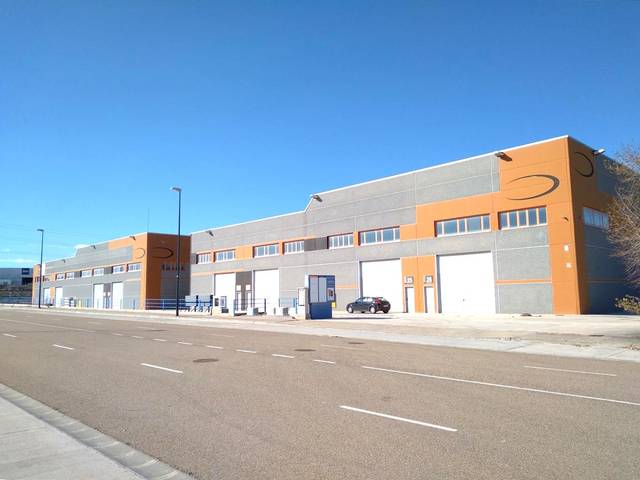 Nave industrial en Venta en BORDEREA en Cartuja Baja