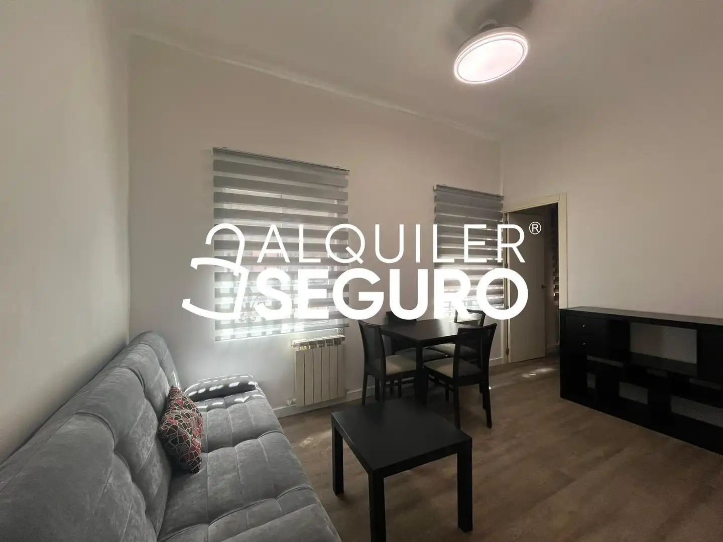 Living room of Flat for rent in Madrid  with Heating and Furnished