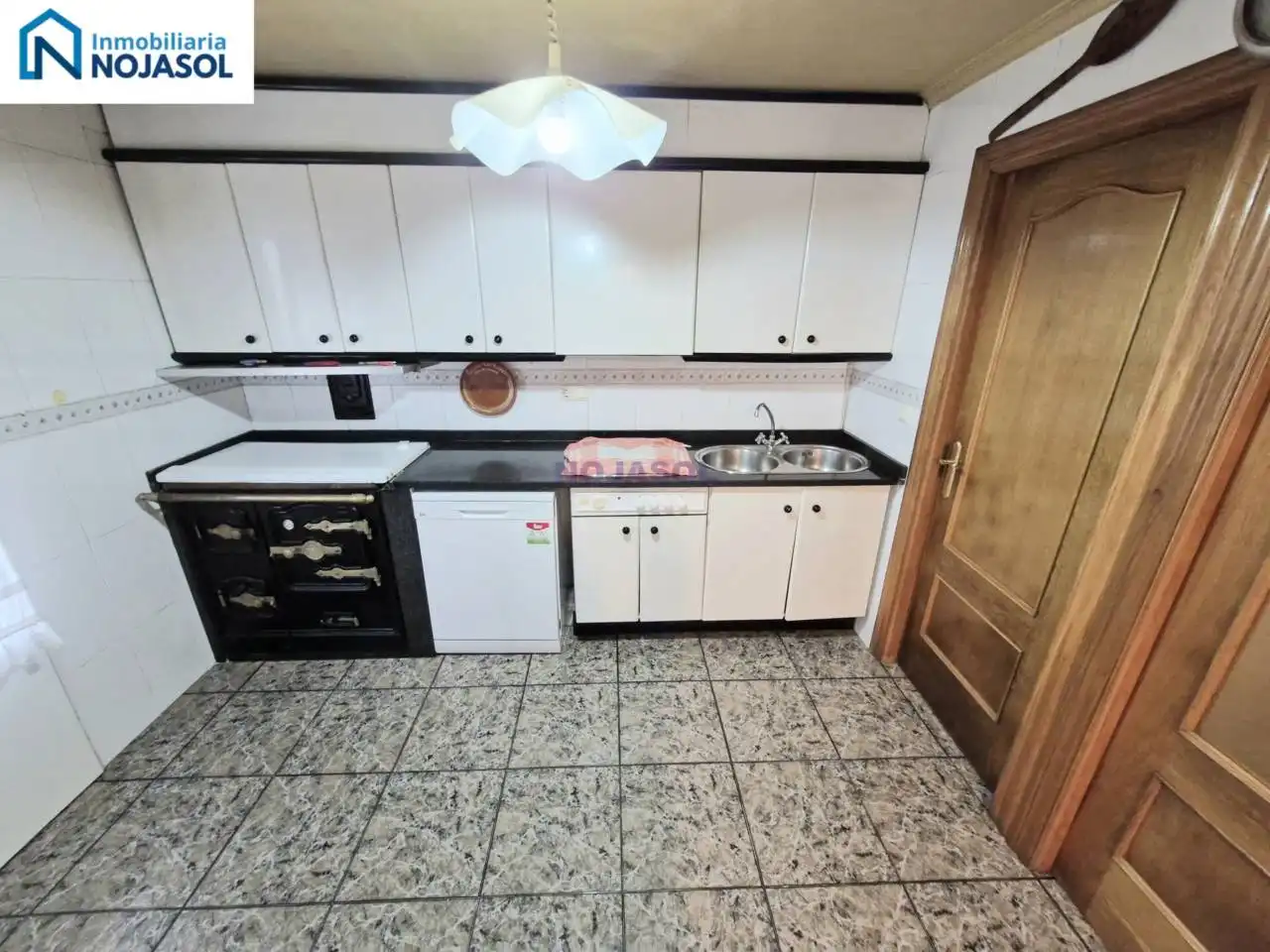 Cocina de Casa adosada en venta en Noja con Calefacción, Jardín privado y Amueblado
