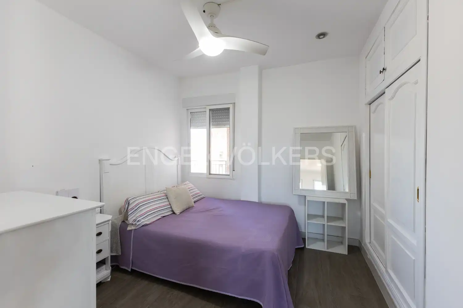 Dormitori de Apartament en venda en Sagunto / Sagunt amb Aire condicionat, Calefacció i Terrassa