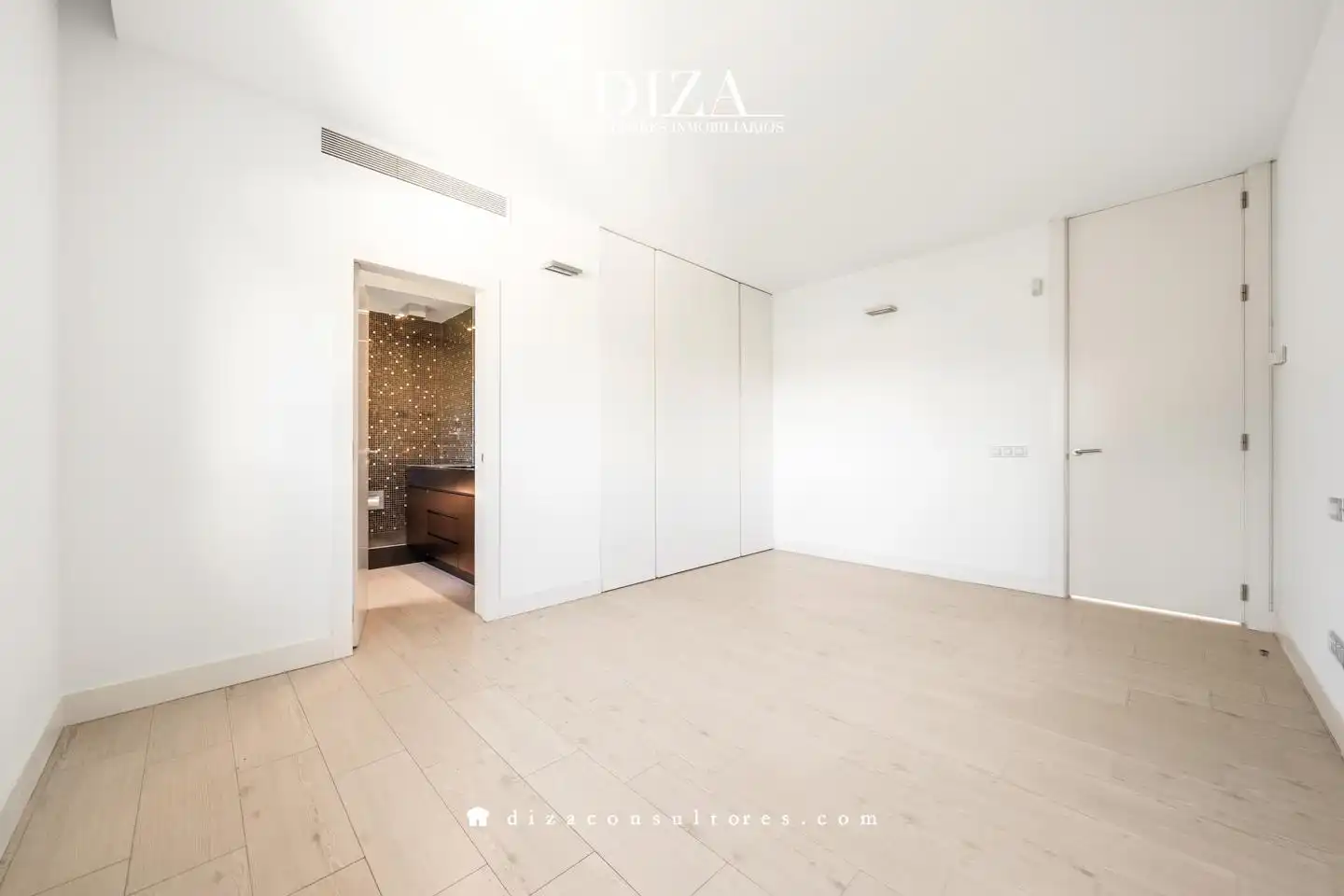 Houses for rent in Madrid  with Air Conditioner, Heating and Private garden