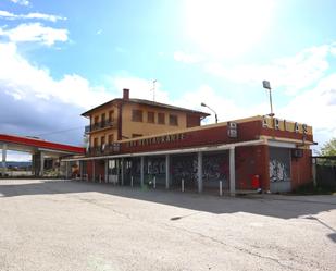 Außenansicht von Geschaftsraum zum verkauf in Peralta / Azkoien mit Terrasse
