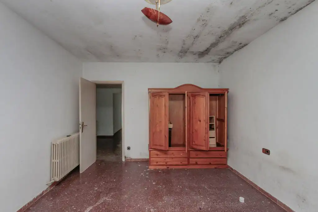 Bedroom of Flat for sale in Terrassa