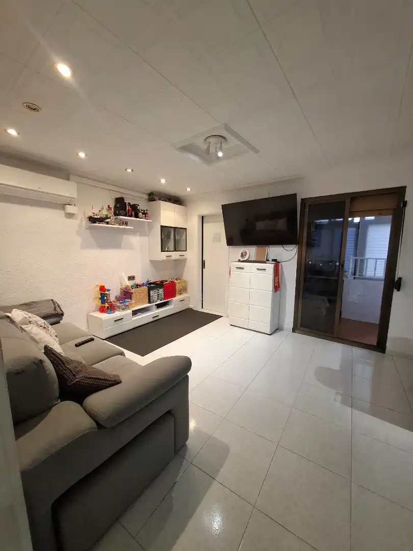 Flat for sale in Salut - Lloreda