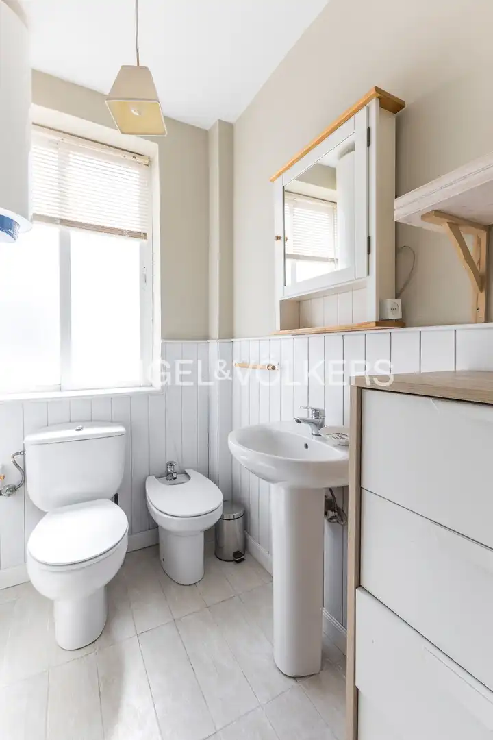 Baño de Ático en venta en Madrid con Aire acondicionado, Calefacción y Terraza