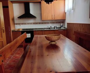 Cuina de Casa adosada en venda en Canillas de Río Tuerto amb Terrassa