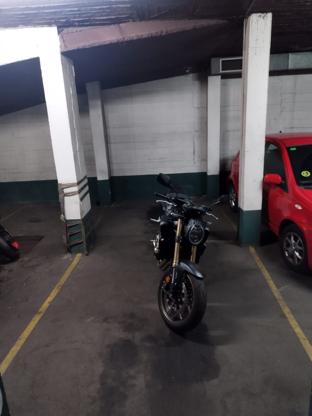 Aparcament de Garatge en venda en Santa Coloma de Gramenet