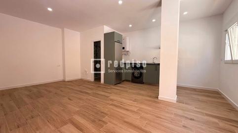 Foto 3 de Apartamento en venta en Lágrima, Cortijo Bazán - Los Casinis - Los Cipreses, Málaga Capital