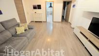 Living room of Flat for sale in  Valencia Capital  with Air Conditioner and Balcony