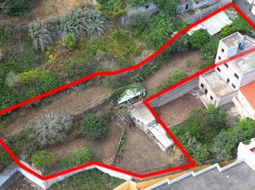 Terreno residencial en venta en Calle de la Rosa