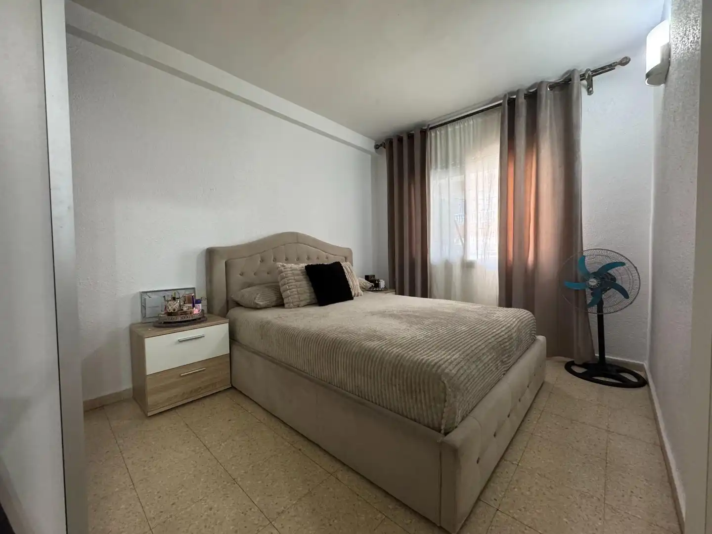 Piso con terraza en venta en Calle MIGUEL HERNANDEZ, imagen 5