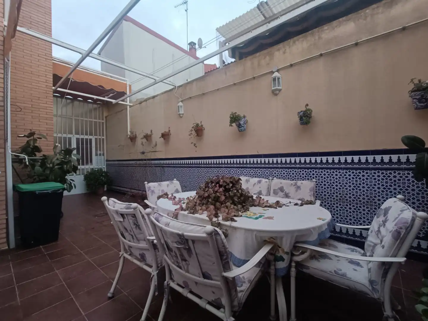 Casa adosada en venda a Calle Nardos, 1, Almendralejo
