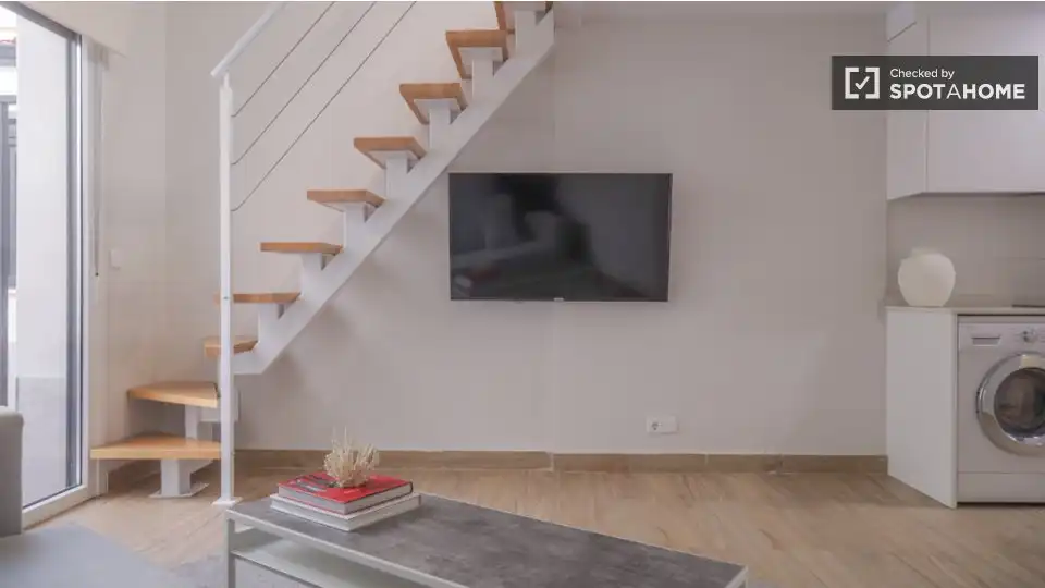 Flat with terrace to rent in Tetuán, imagen 5