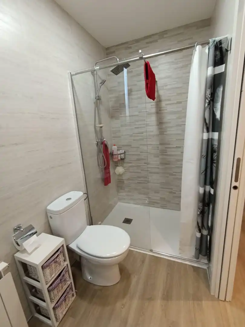 Badezimmer von Wohnung zur Miete in Parets del Vallès mit Heizung, Parkett und Terrasse