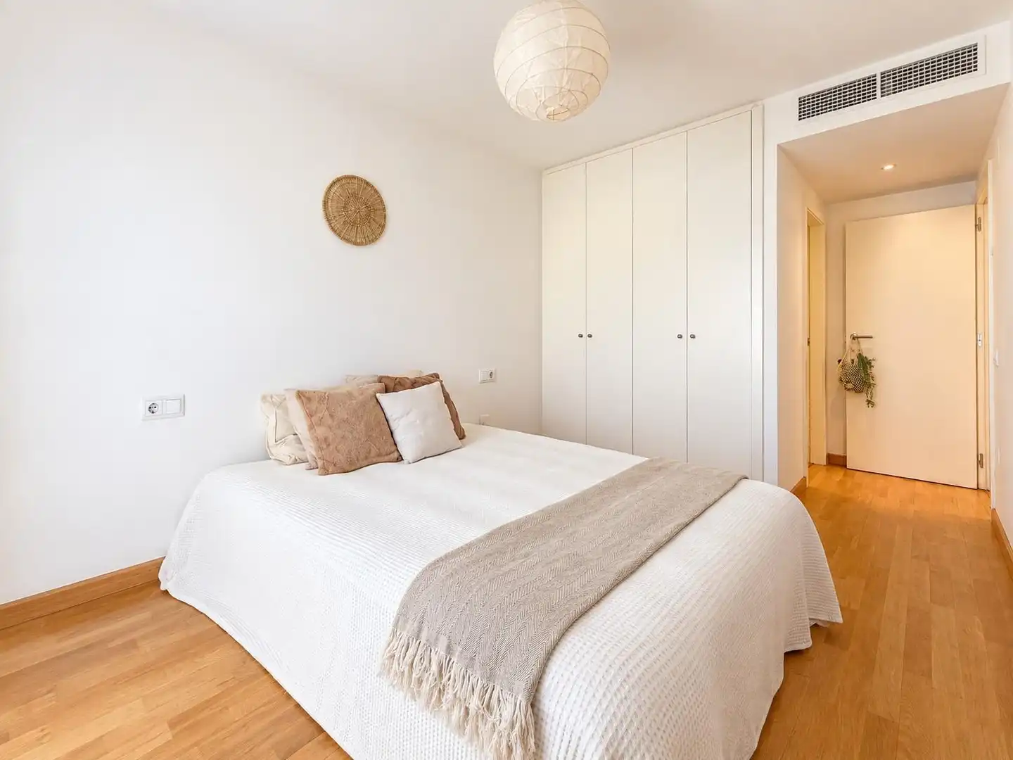 Habitación de Piso en venta en Terrassa con Aire acondicionado, Calefacción y Terraza
