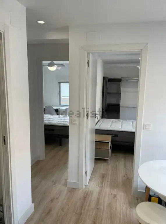 Habitación de Piso en venta en Valencia con Aire acondicionado, Amueblado y Horno