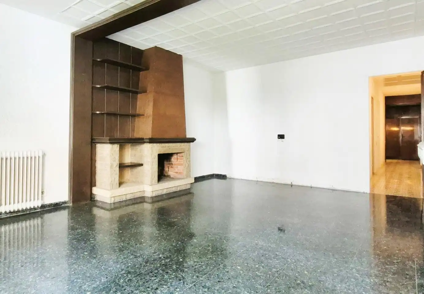 Piso en venta en Terrassa con Calefacción y Balcón