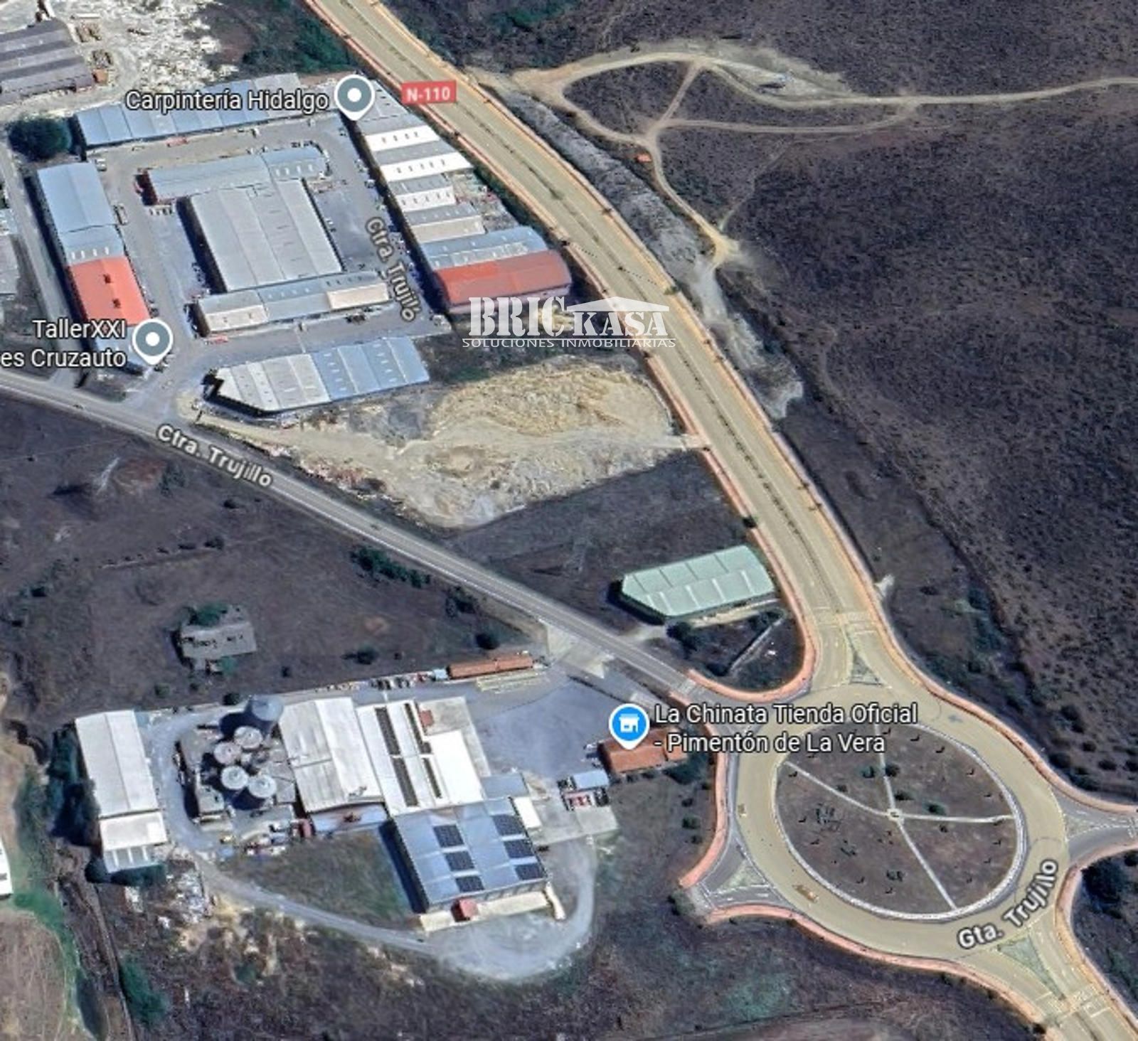 Exterior view of Industrial buildings for sale in Plasencia